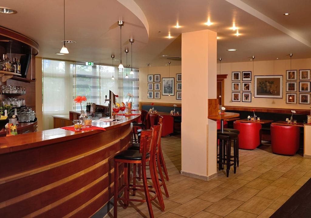 Michel Hotel Frankfurt Airport Rüsselsheim Eksteriør billede