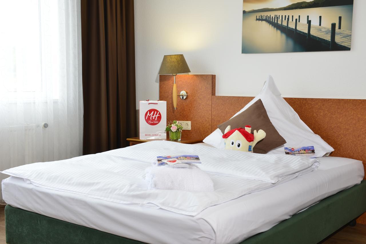 Michel Hotel Frankfurt Airport Rüsselsheim Eksteriør billede