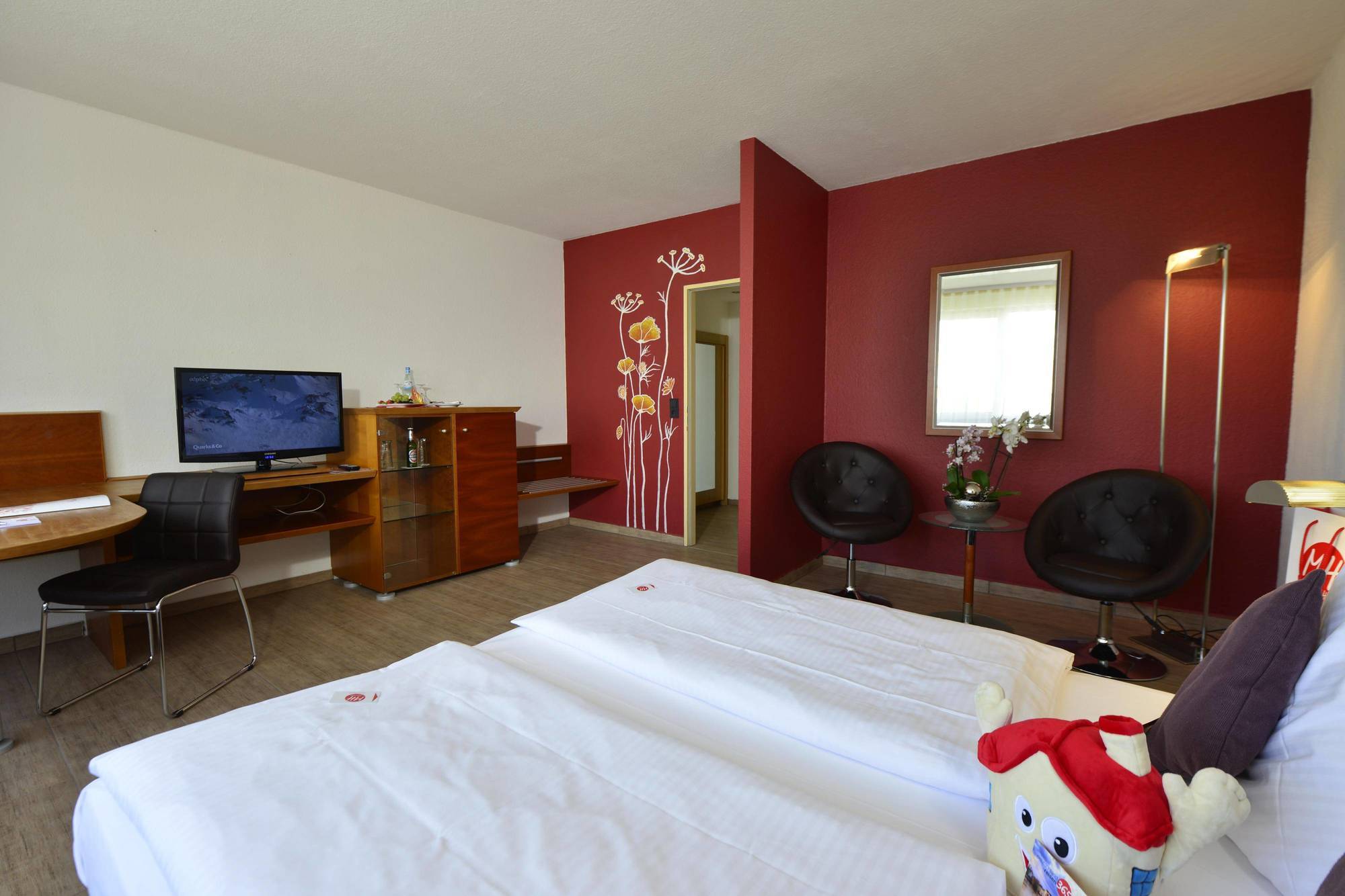 Michel Hotel Frankfurt Airport Rüsselsheim Eksteriør billede