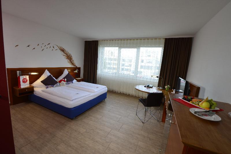 Michel Hotel Frankfurt Airport Rüsselsheim Eksteriør billede