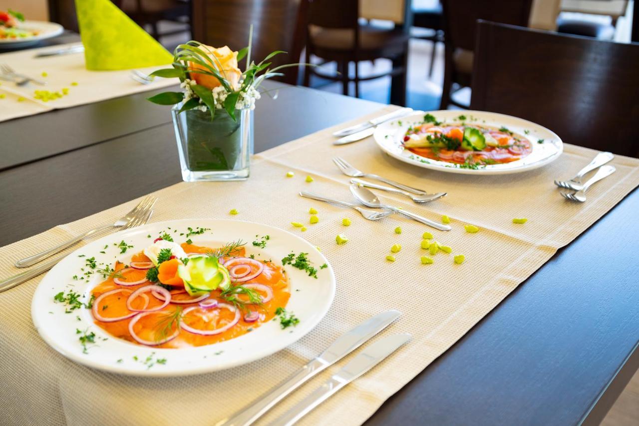 Michel Hotel Frankfurt Airport Rüsselsheim Eksteriør billede