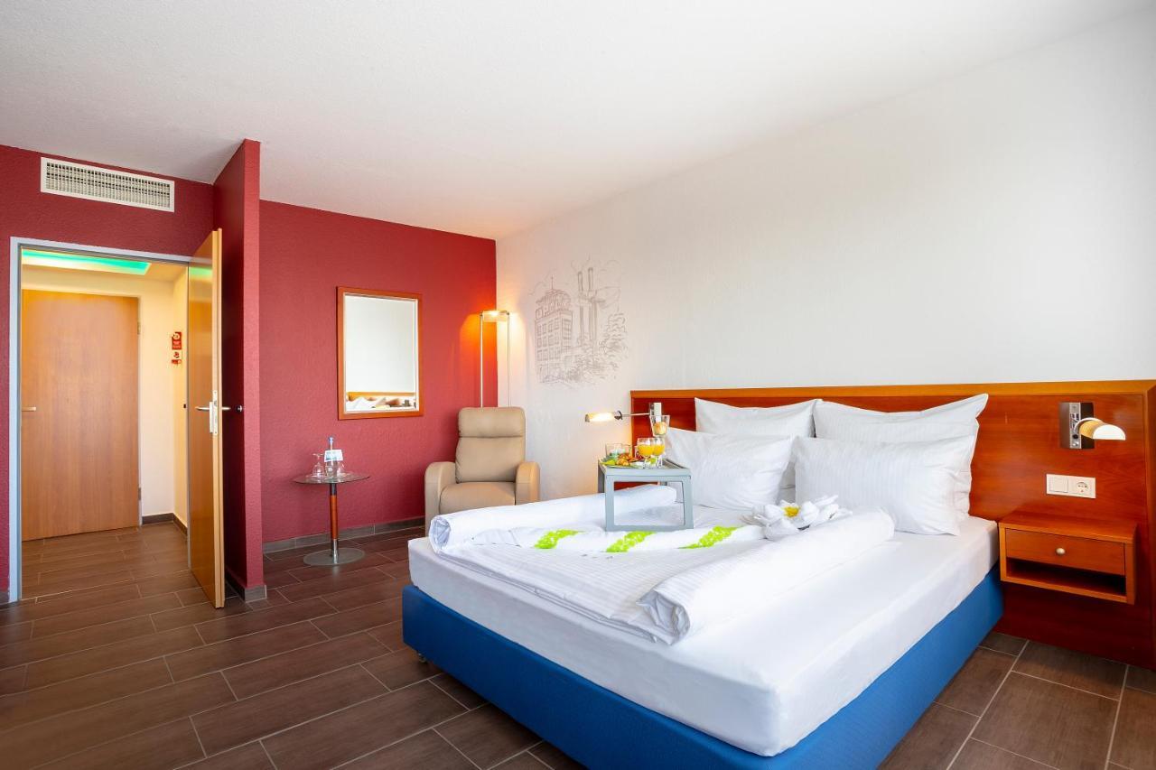 Michel Hotel Frankfurt Airport Rüsselsheim Eksteriør billede