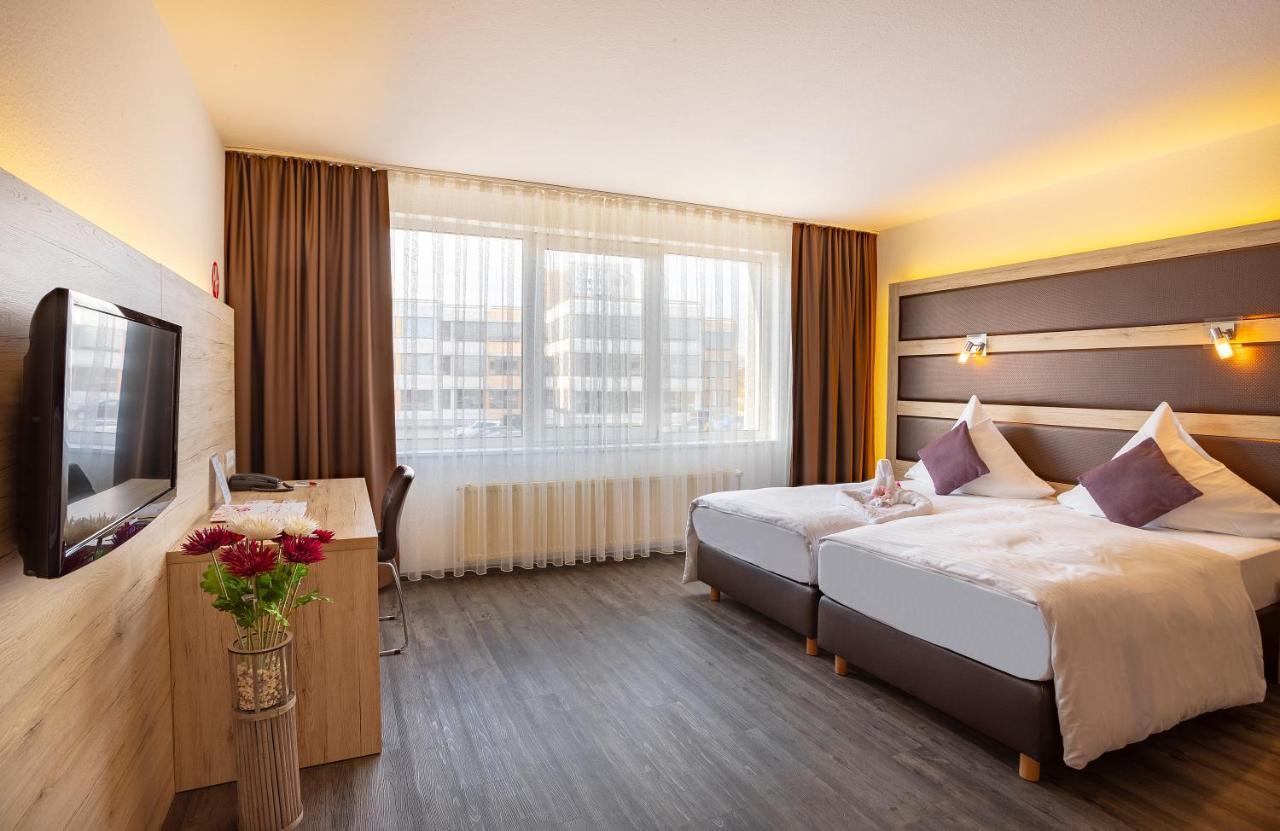 Michel Hotel Frankfurt Airport Rüsselsheim Eksteriør billede